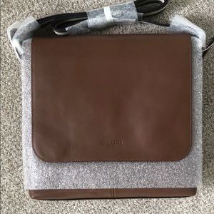 NWT Coach men’s messenger bag in Saddle